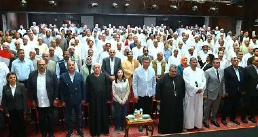 في عيد الفلاح الـ74.. وزير الزراعة ومحافظ البحيرة يكرمان المزارعين بأبو المطامير