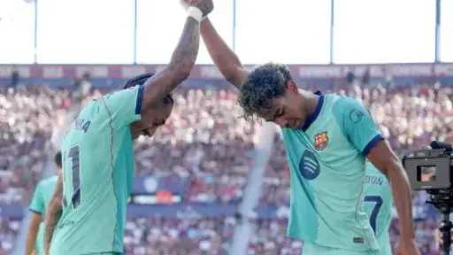 برشلونة يهيمن على ليفانتي.. إسبارت يكتب التاريخ ويامال يواصل الانفجار