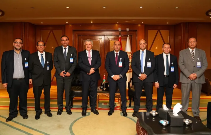 وزير العمل يبحث مع نظيره الأردني أوضاع العمالة المصرية في المملكة وتعزيز التعاون المشترك