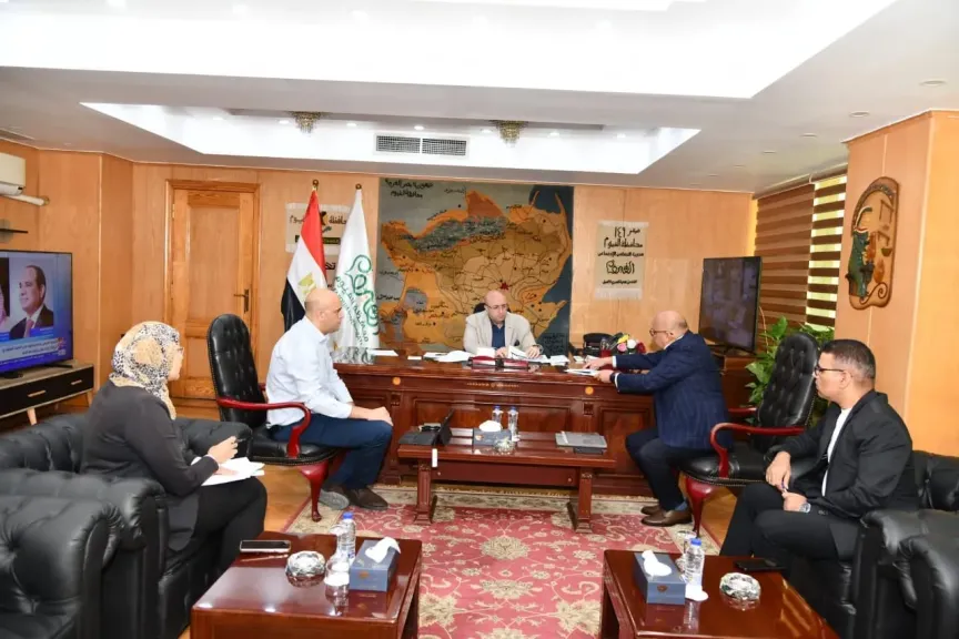 استعدادا للتشغيل التجريبي.. محافظ الفيوم يتابع تجهيزات مصنع يازاكي مصر للضفائر الكهربائية