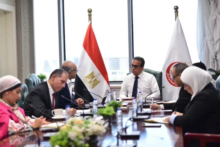 وزير الصحة يستقبل رئيس الجمعية العالمية لجراحات الجلوكوما لمناقشة سبل التعاون وتعزيز المبادرة الوطنية للكشف المبكر عن الجلوكوما