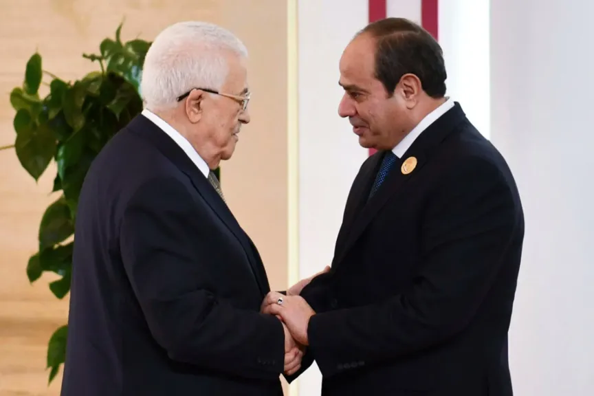السيسي يستقبل محمود عباس ويشدد على موقف مصر الرافض للتصعيد والانتهاكات الإسرائيلية ضد الفلسطينيين