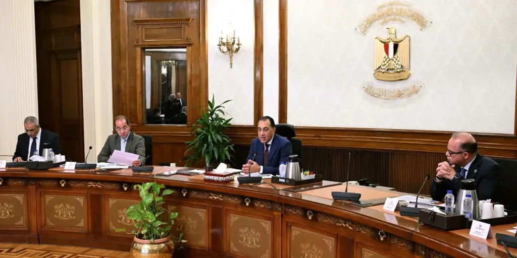 رئيس الوزراء يتابع جهود تحفيز الإنتاج المحلي وتعميق التصنيع الوطني وزيادة الصادرات