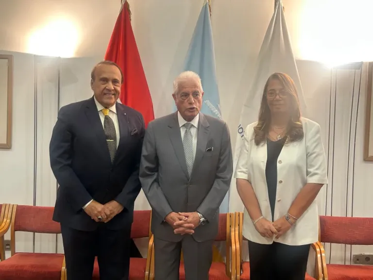 خالد فودة يشهد توقيع اتفاقية تعاون بين الاتحاد المصري للدارتس ونادي بايونيرز بالإسكندرية