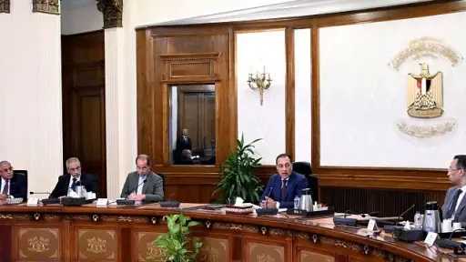 رئيس الوزراء يتابع مستجدات العمل لعدد من مشروعات تكنولوجيا المعلومات والبنية التحتية للاتصالات والتحول الرقمي