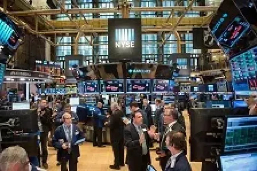 ارتفاع مؤشرات الأسهم العالمية وتراجع أسعار النفط قبل اجتماع ترامب وشي