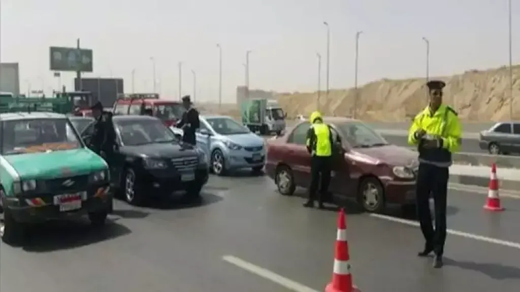 أمن الجيزة يضبط 117 مخالفة مرورية بمنطقة اللبيني فيصل