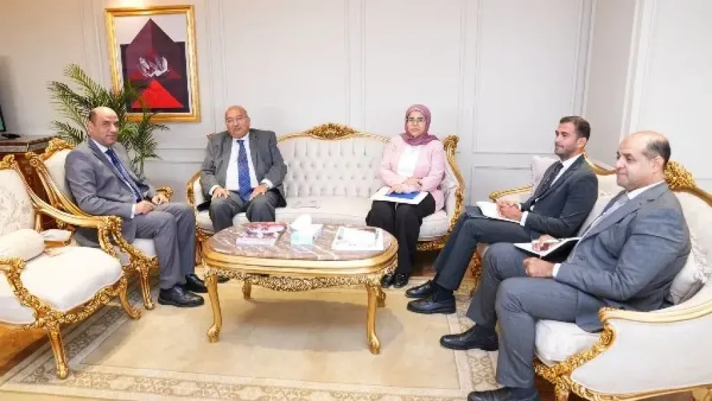 وزير العمل يبحث مع رئيس «الوطنية لمكافحة الهجرة» توفير فرص عمل آمنة للشباب