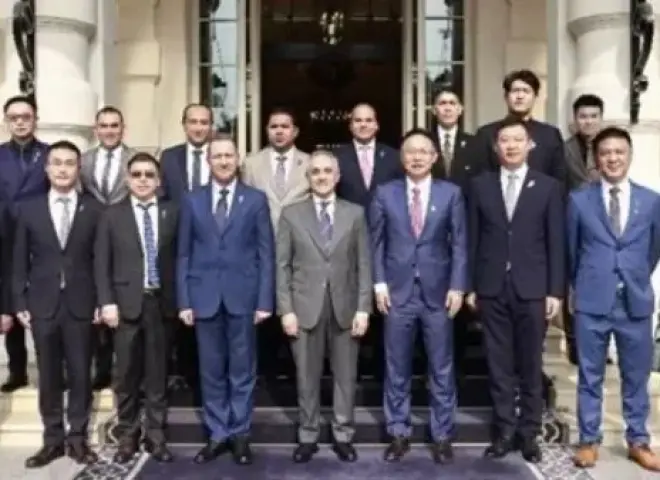 وزير العدل يبحث مع «هواوي» تطوير منظومة التقاضي الرقمي.. واطلاع على التجربة الصينية للذكاء الاصطناعي بالمحاكم