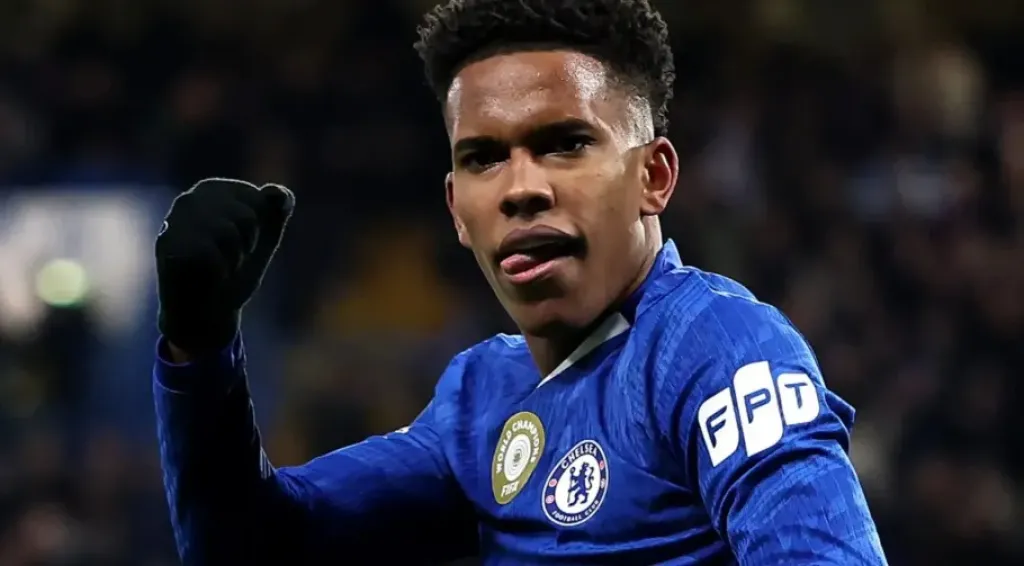 تقارير: برشلونة يراقب وضع إستيفاو مع تشيلسي