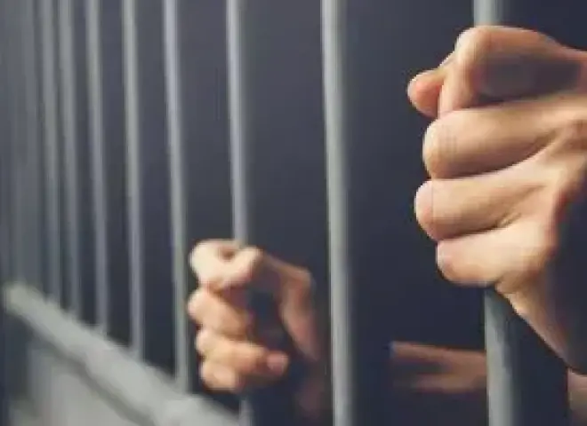 ضبط شاب بتهمة ابتزاز فتاة وتهديدها بنشر صورها في الغربية