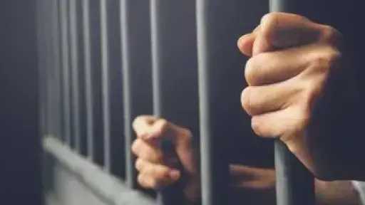 ضبط شاب بتهمة ابتزاز فتاة وتهديدها بنشر صورها في الغربية