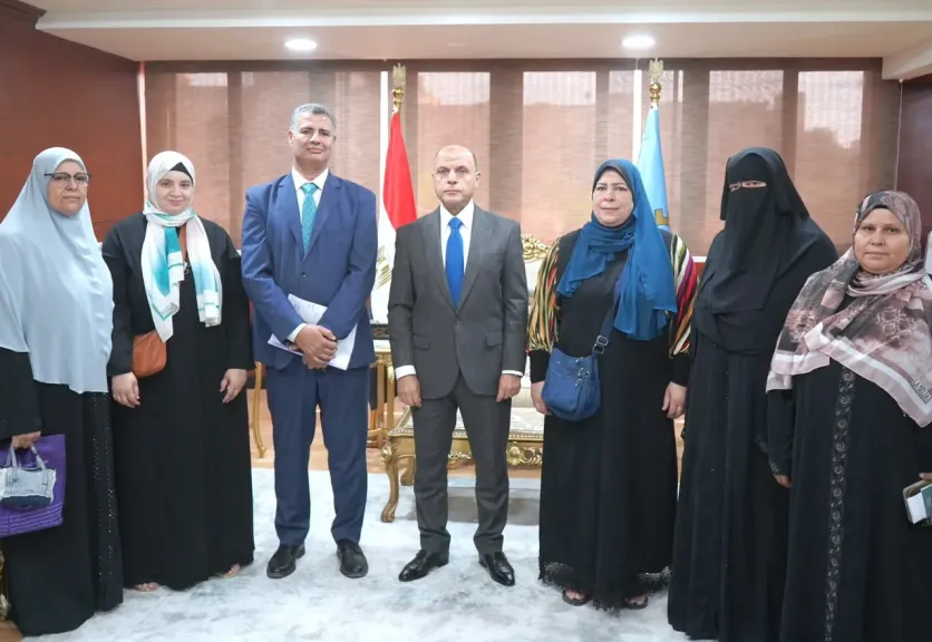 فرحة العمرة تصل إلى 5 من أبناء الغربية.. محافظ الغربية يهنئ الفائزين بالمنح المقدمة بدعم من صندوق «تحيا مصر»