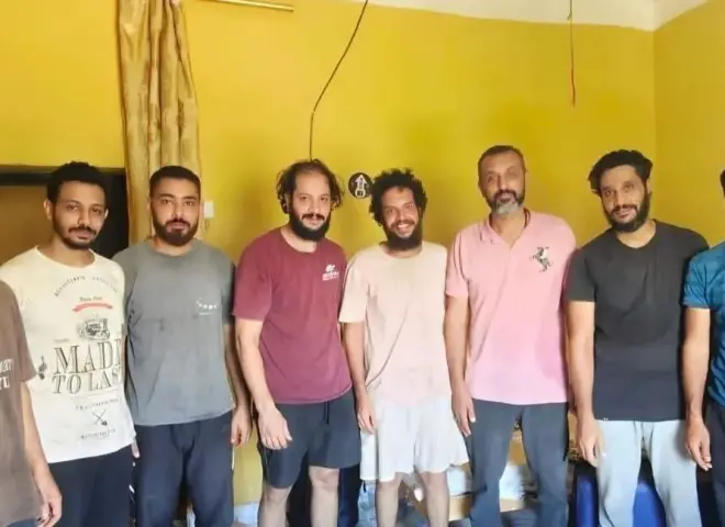 الإفراج عن البحارة المصريين المختطفين على متن سفينة في الصومال