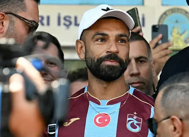 زوجة لاعب طرابزون: صلاح يحظى بمكانة خاصة في عائلتنا