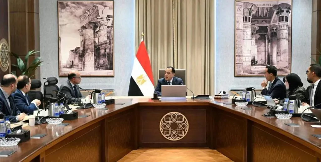رئيس الوزراء يستعرض ملامح استراتيجية الاستثمار الأجنبي المباشر في مصر 2027 – 2030