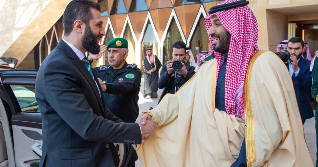 ولي العهد السعودي يبحث مع الرئيس السوري مستجدات الأحداث في المنطقة