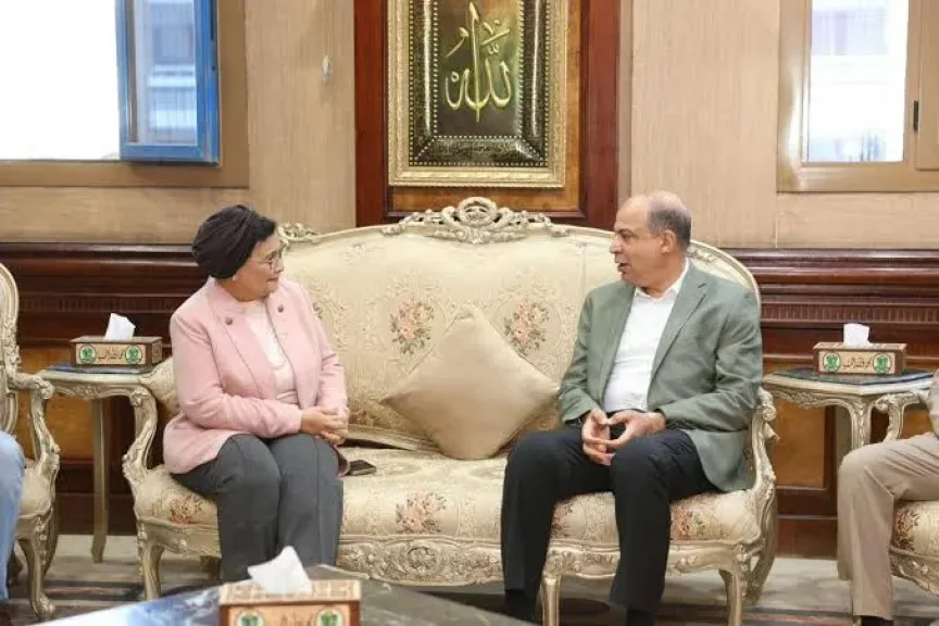 محافظ المنيا ونائب وزير الصحة يبحثان نتائج حملة هنتغير علشان ولادنا والاستعداد للمرحلة الثانية