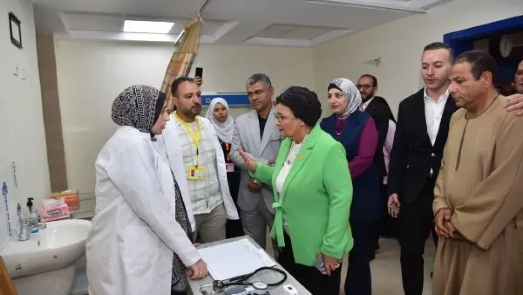 نائب وزير الصحة تتابع حملة «هنتغير علشان ولادنا» بالمنيا.. وتكشف تقديم 69 ألف زيارة لتنظيم الأسرة