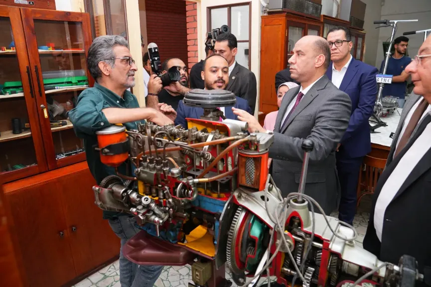 وزير العمل يسلم شهادات لخريجي منح التدريب المهني..ويفتتح ملتقى توظيف بمعهد ”دون بوسكو” الإيطالي بالقاهرة