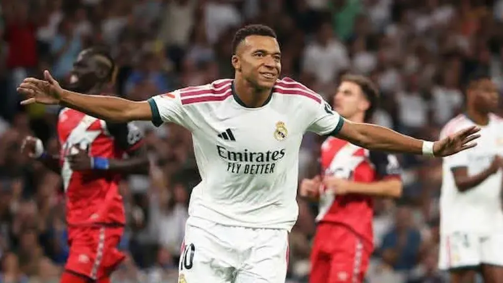 مبابي يقود هجوم ريال مدريد أمام فياريال في الدوري الإسباني