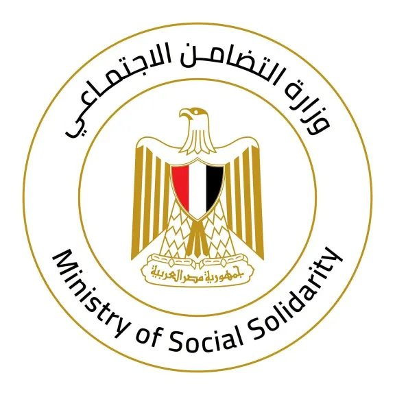 وزيرة التضامن تتابع تداعيات حادث تصادم سيارتين بالطريق الزراعي في القليوبية
