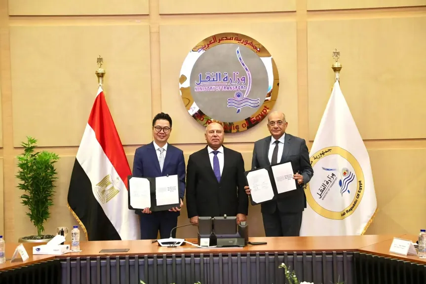 وزير النقل يشهد توقيع مذكرة تفاهم لإنشاء محطة الإسكندرية للصب الجاف غير النظيف بميناء المكس