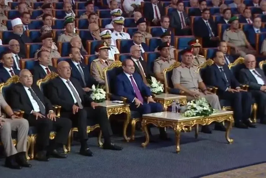 السيسي: مصر تدعم أشقاءها ومستعدة للقيام بكل ما يلزم لخفض التصعيد وتأمين الملاحة واستعادة الاستقرار