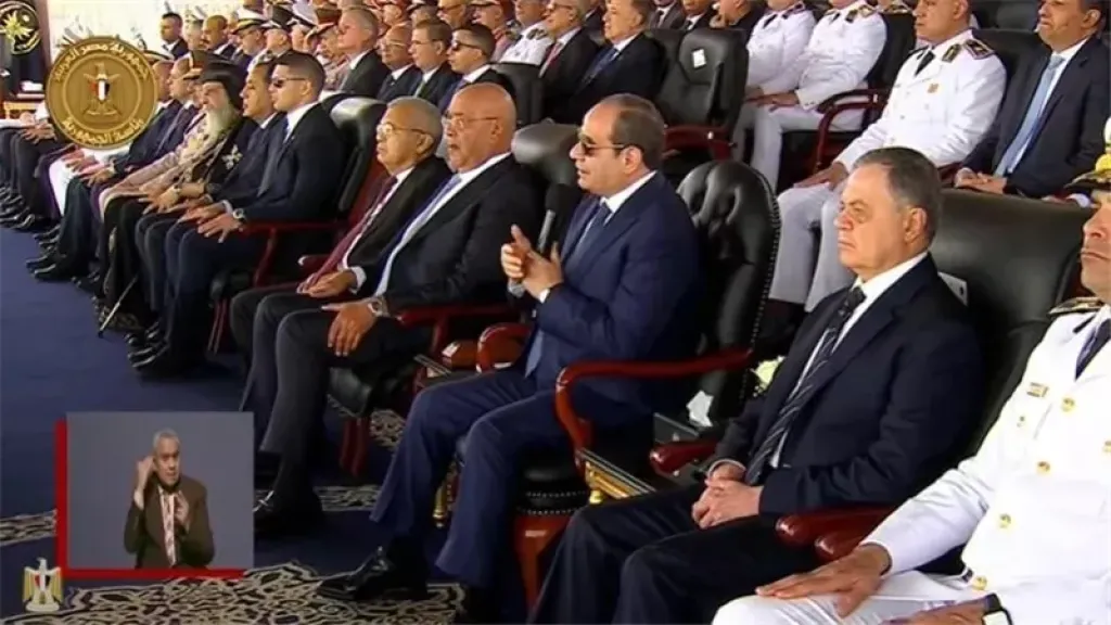 الرئيس السيسي: الأمن القومي المصري يرتكز بشكل رئيسي على جهود القوات المسلحة والشرطة