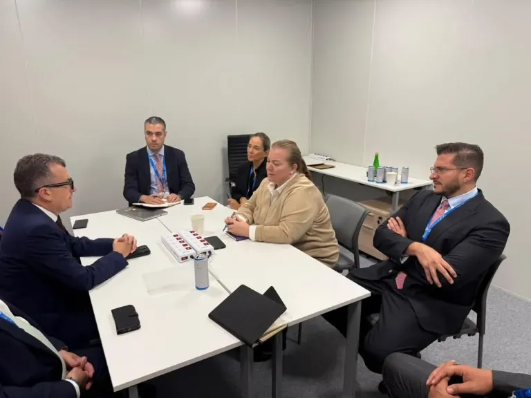 وزير التخطيط يبحث مع وزيرة التخطيط والتعاون الدولي الأردنية آفاق التعاون المشترك