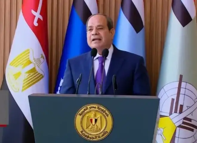 السيسي يطالب بانعقاد البرلمان في جلسة طارئة لمنح تفويض بحماية دول الخليج إذا طُلب من مصر