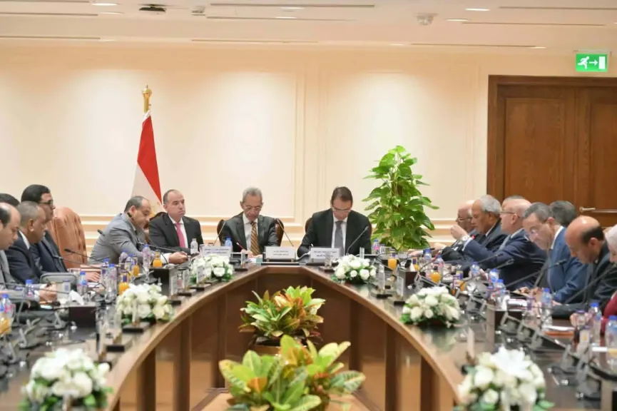 اللجنة الفرعية لدراسة وإعداد مشروع قانون الإدارة المحلية الجديد تناقش مقترحات 5 محافظين