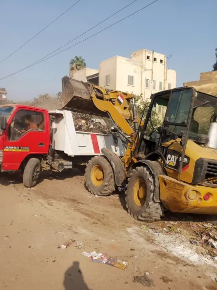 محافظ الغربية يتابع تكثيف أعمال النظافة ورفع 670 طنًا من بؤر المخلفات والتراكمات بمراكز ومدن وأحياء المحافظة