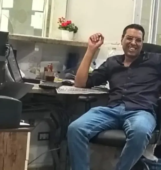 مواطنون يشيدون بجهود سعيد صبرة في خدمة كبار السن وذوي الهمم بجهاز تنمية القاهرة الجديدة