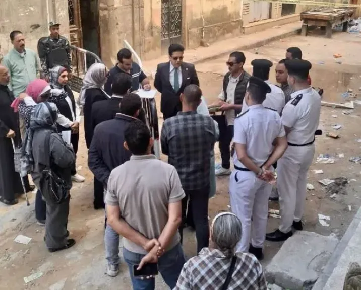 النيابة الإدارية تستدعي مهندس التنظيم في حي وسط الإسكندرية بعد ميل شديد لعقار سكني