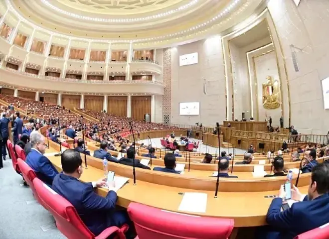 مجلس النواب يوافق بأغلبية الأعضاء وقوفًا على تفويض السيسي بدعم السعودية والدفاع عنها
