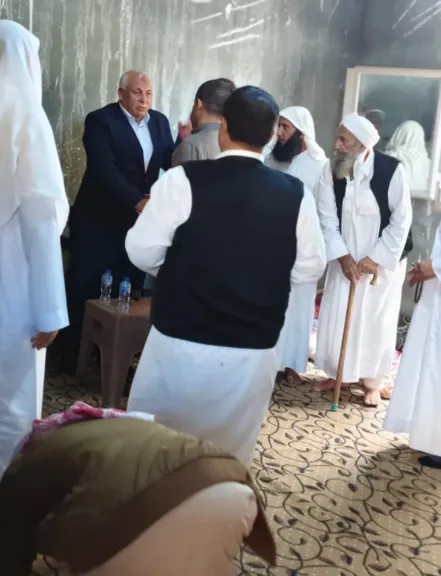محافظ مطروح يقدّم واجب العزاء لأسرة الأطفال الأشقاء الثلاثة ضحايا حادث الضبعة