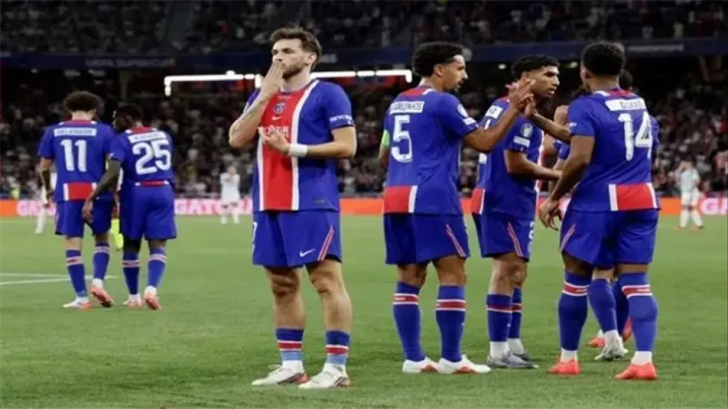 باريس سان جيرمان يهزم برشلونة 4-2 في دوري أبطال أوروبا ويعتلي صدارة الترتيب
