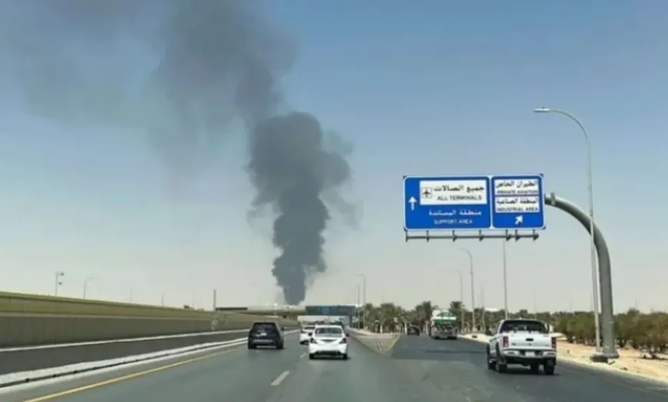 سماع دوي انفجارات في الرياض مع استعداد السلطات لإعادة تشغيل المطار الدولي