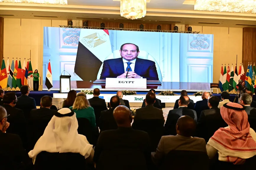 الرئيس السيسي يعطي اشارة بدء فعاليات اسبوع القاهرة للمياه تحت عنوان «المياه حافزًا للسلام والازدهار المشترك وكوكب مستدام»