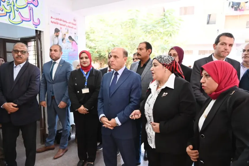 محافظ الغربية يطلق الحملة القومية للتطعيم ضد الحصبة والحصبة الألمانية من المركز الطبي بقرية محلة مرحوم