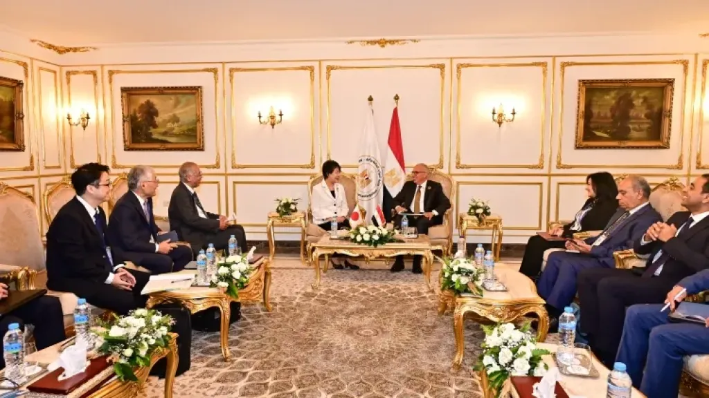 د سويلم يلتقي الرئيس المشارك للحوار التفاعلي الثالث من الجانب الياباني لبحث الإعداد لمؤتمر الأمم المتحدة للمياه ٢٠٢٦
