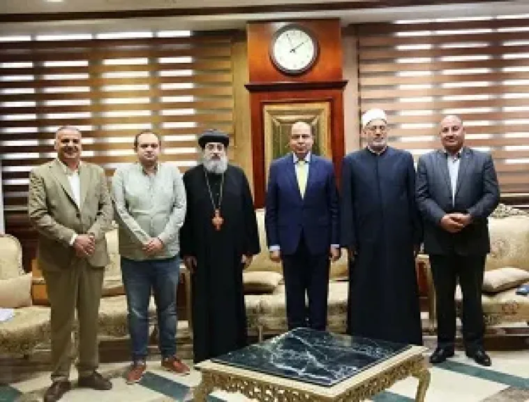 محافظ المنيا يبحث إطلاق مشروع إنه كوكبنا.. فلنحافظ عليه