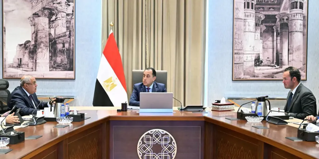 رئيس الوزراء يتابع موقف الإصدار الثاني من وثيقة سياسة ملكية الدولة والخطة التنفيذية له