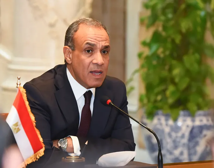 وزير الخارجية يستقبل أوائل الطلاب بالجامعات المصرية
