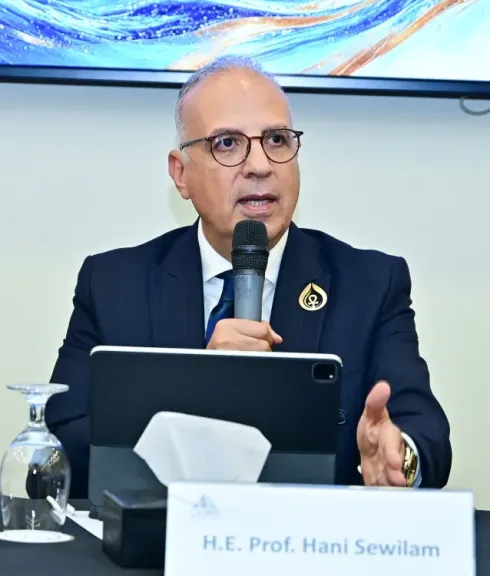 وزير الري: يؤكد أهمية تحويل رؤية إفريقيا للمياه ٢٠٦٣ إلى إجراءات تنفيذية تحقق الأمن المائي والتنمية المستدامة بالقارة
