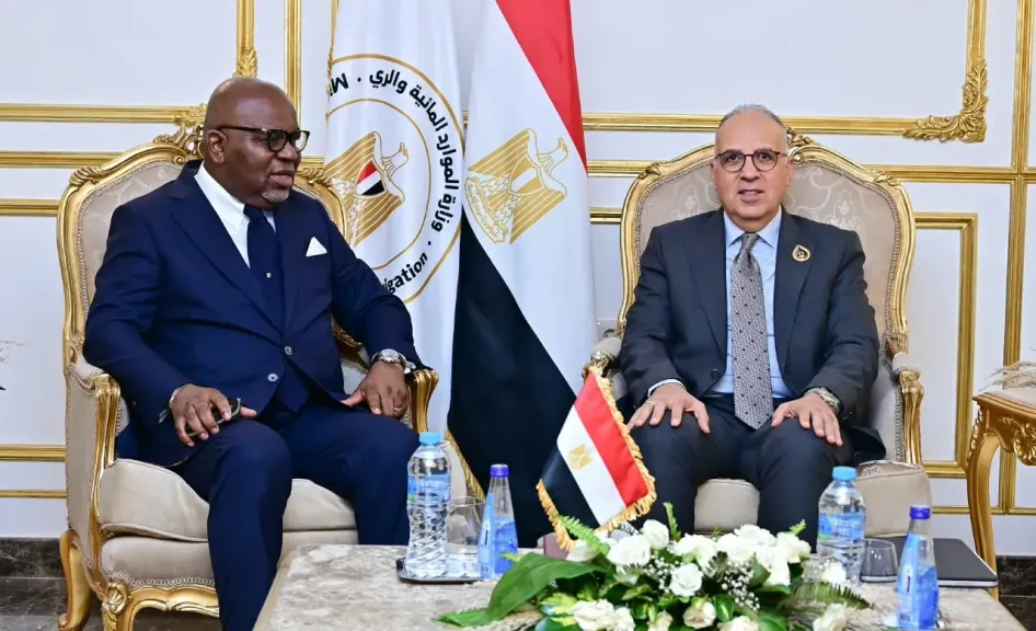 وزير الري: يلتقي وزير الطاقة والهيدروليكا بجمهورية الكونغو لبحث تعزيز التعاون في مجال الموارد المائية