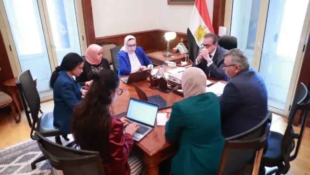وزير الصحة يوجه بتسريع تنفيذ المشروعات القومية بالمحافظات.. ومحاسبة المقصرين